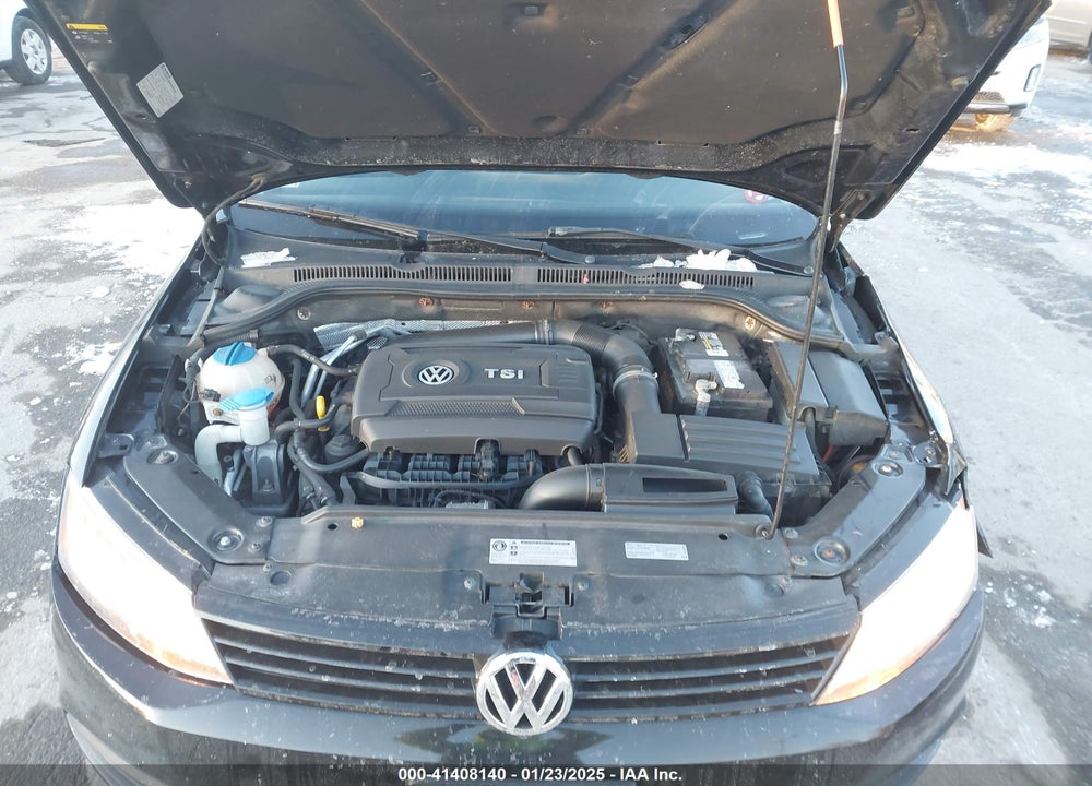 2014 VOLKSWAGEN JETTA VIN: 3VWD17AJ8EM293890