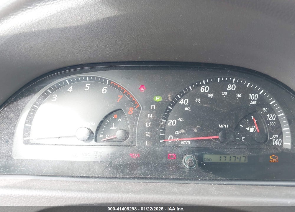 2003 TOYOTA CAMRY XLE VIN: JTDBE32K030180031