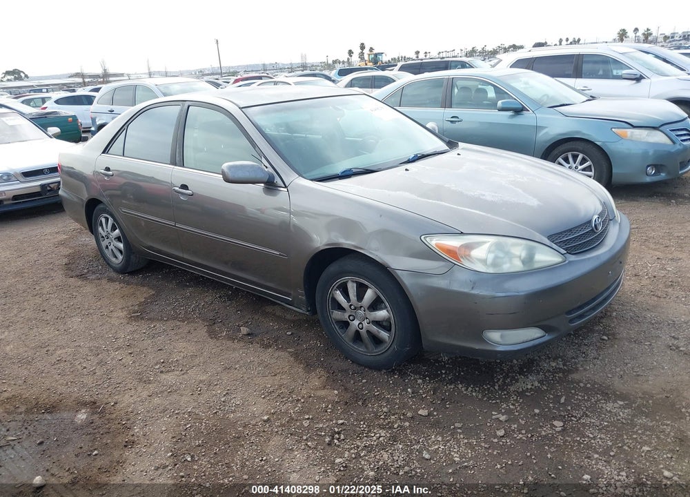 2003 TOYOTA CAMRY XLE VIN: JTDBE32K030180031