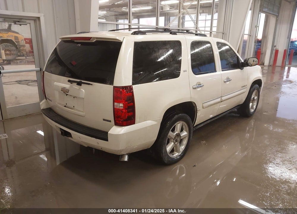 2008 CHEVROLET TAHOE LTZ VIN: 1GNFC13038R271085