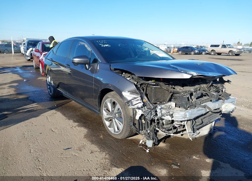2018 HONDA CLARITY PLUG-IN HYBRID TOURING VIN: JHMZC5F30JC005338