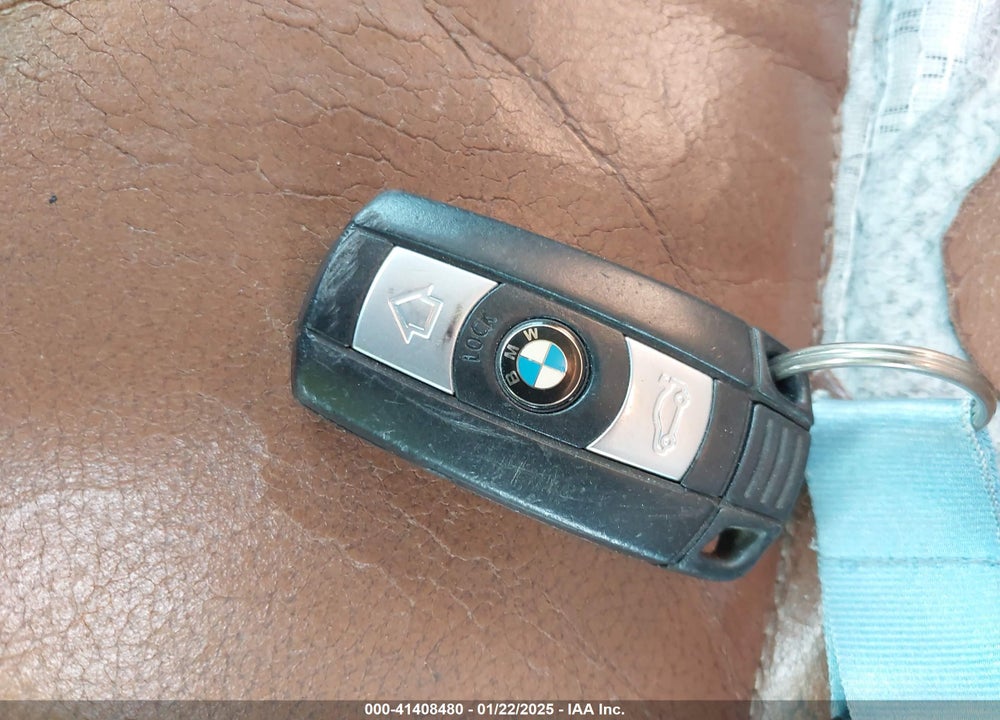 2009 BMW 328I VIN: WBAPH57539NL78820