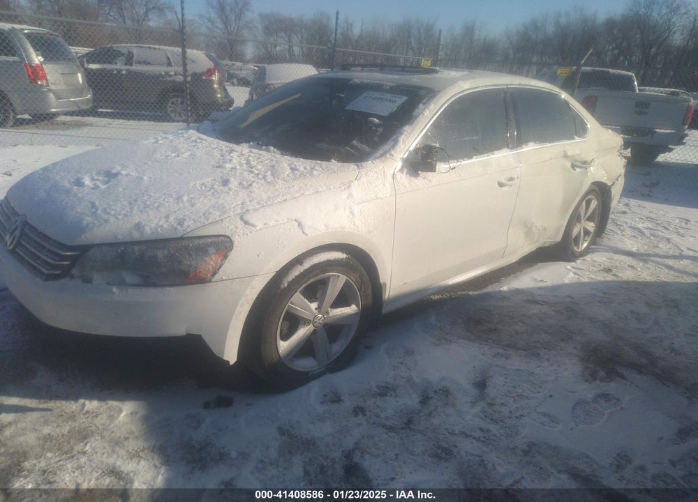 2013 VOLKSWAGEN PASSAT VIN: 1VWBN7A38DC123364