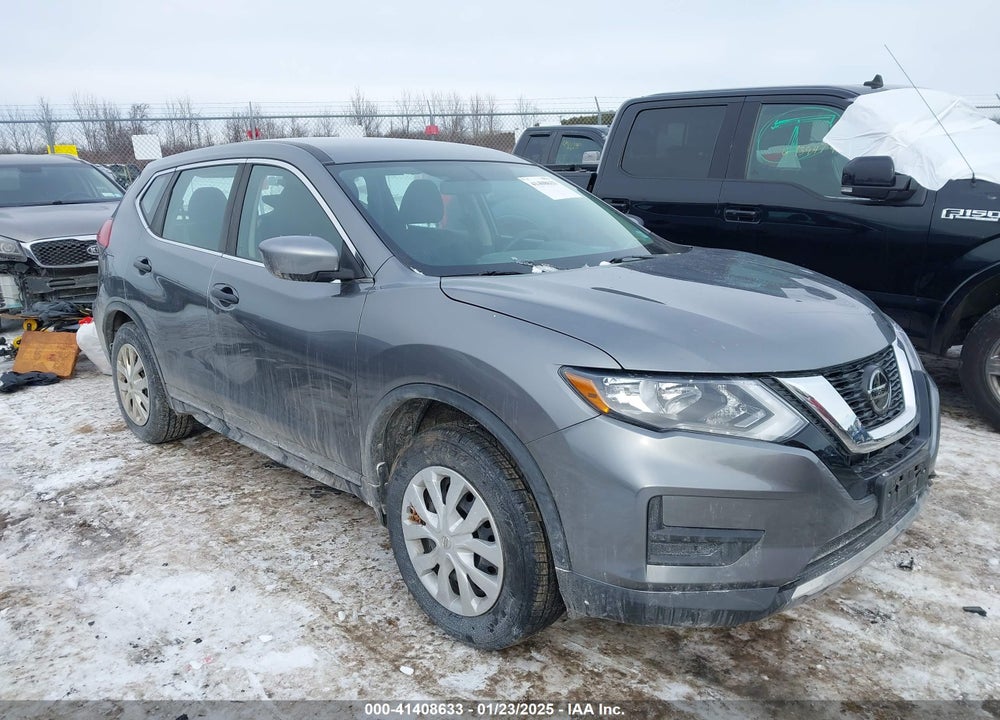 2018 NISSAN ROGUE S VIN: KNMAT2MV0JP552944