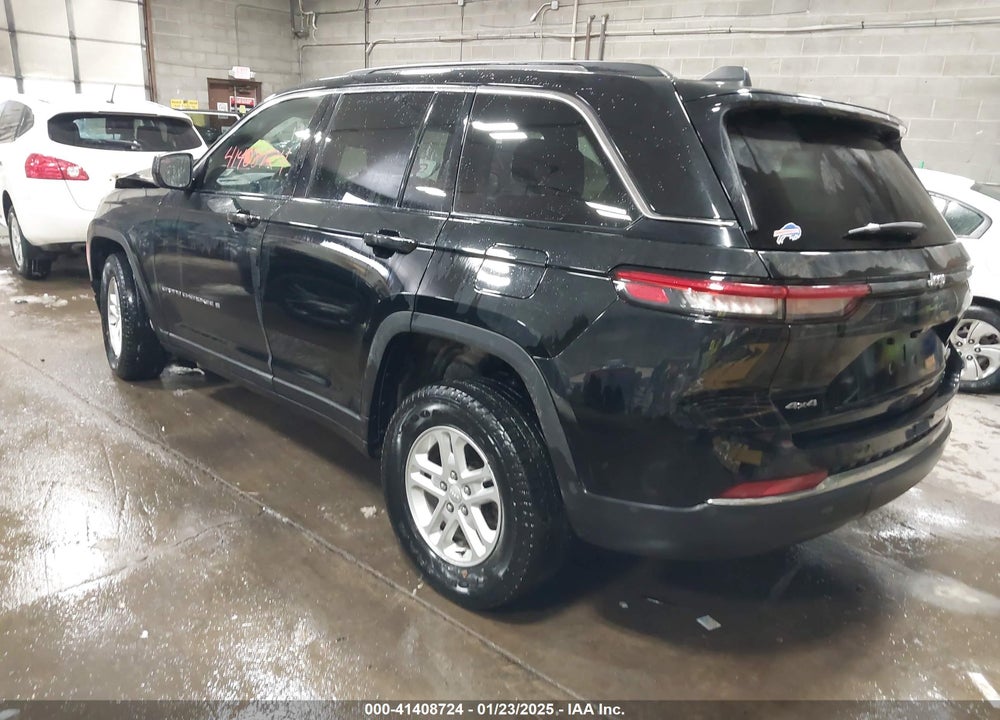2023 JEEP GRAND CHEROKEE LAREDO 4X4 VIN: 1C4RJHAG8P8709690