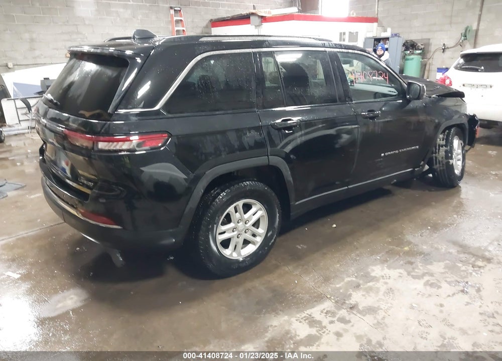 2023 JEEP GRAND CHEROKEE LAREDO 4X4 VIN: 1C4RJHAG8P8709690