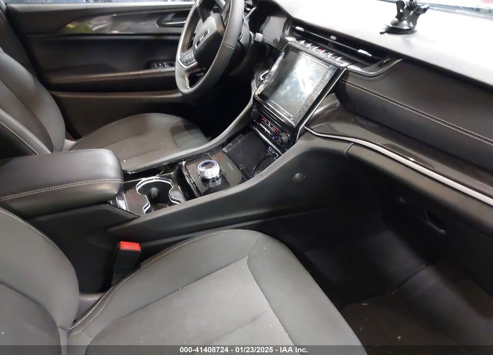 2023 JEEP GRAND CHEROKEE LAREDO 4X4 VIN: 1C4RJHAG8P8709690