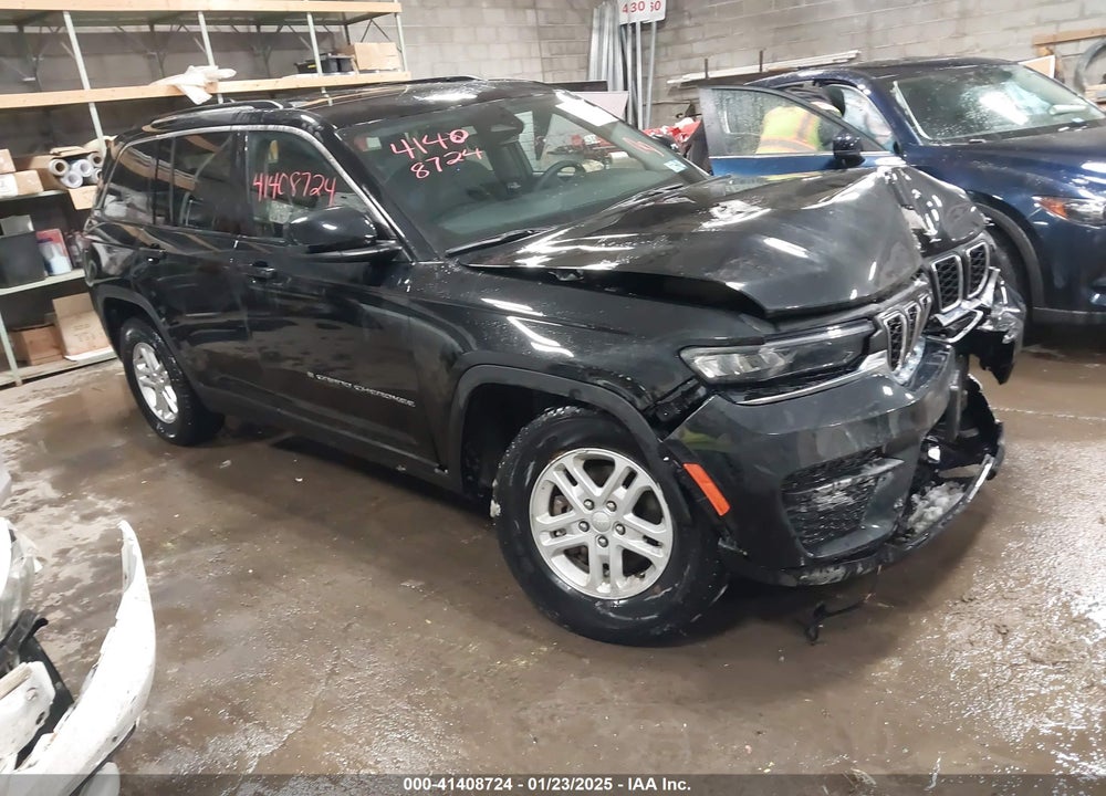 2023 JEEP GRAND CHEROKEE LAREDO 4X4 VIN: 1C4RJHAG8P8709690