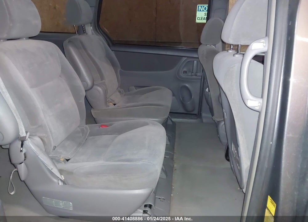 2004 TOYOTA SIENNA LE VIN: 5TDZA23C64S166113