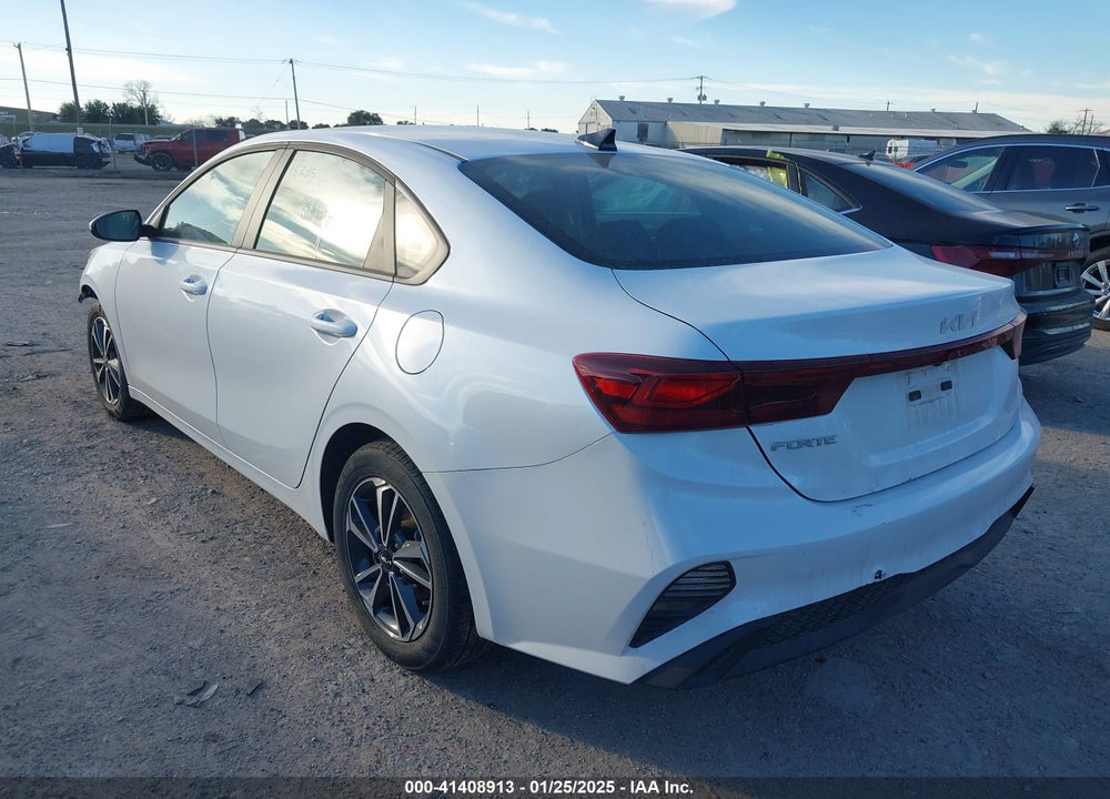 2024 KIA FORTE LXS VIN: 3KPF24AD2RE792735