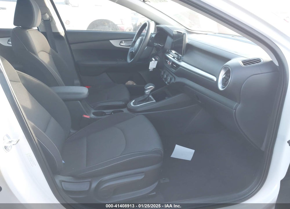 2024 KIA FORTE LXS VIN: 3KPF24AD2RE792735