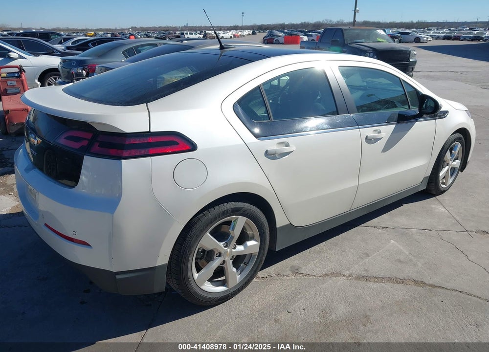 2011 CHEVROLET VOLT VIN: 1G1RC6E43BU102216