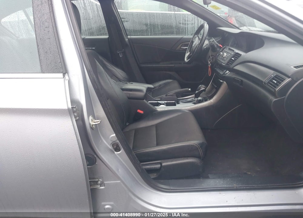 2016 HONDA ACCORD VIN: 1HGCR2F54GA158963