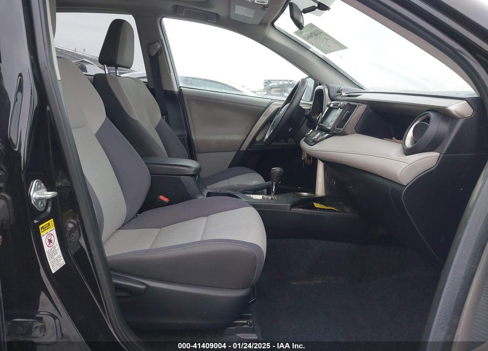 2013 TOYOTA RAV4 XLE VIN: 2T3RFREVXDW014682