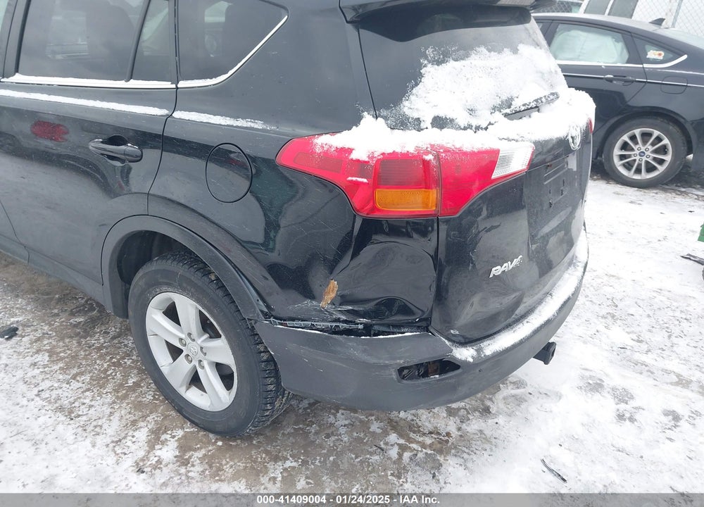 2013 TOYOTA RAV4 XLE VIN: 2T3RFREVXDW014682
