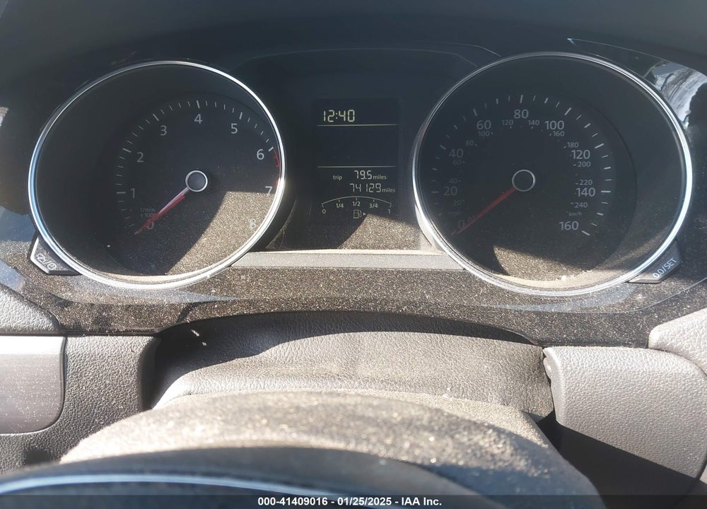 2016 VOLKSWAGEN JETTA VIN: 3VWD17AJ3GM239593