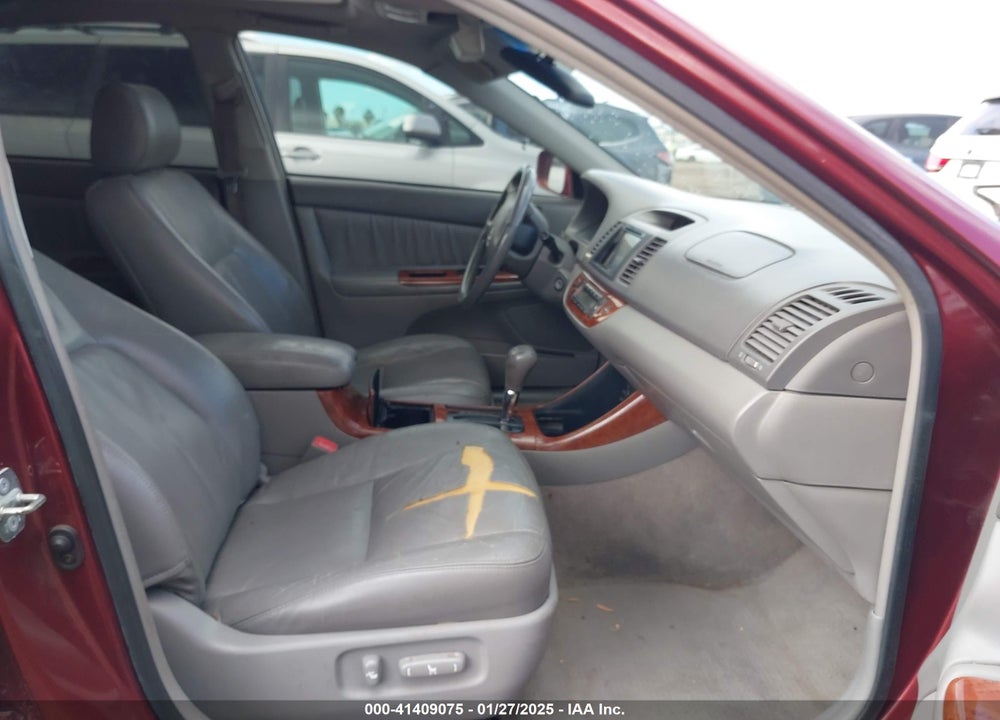 2004 TOYOTA CAMRY XLE VIN: 4T1BE32K54U312917