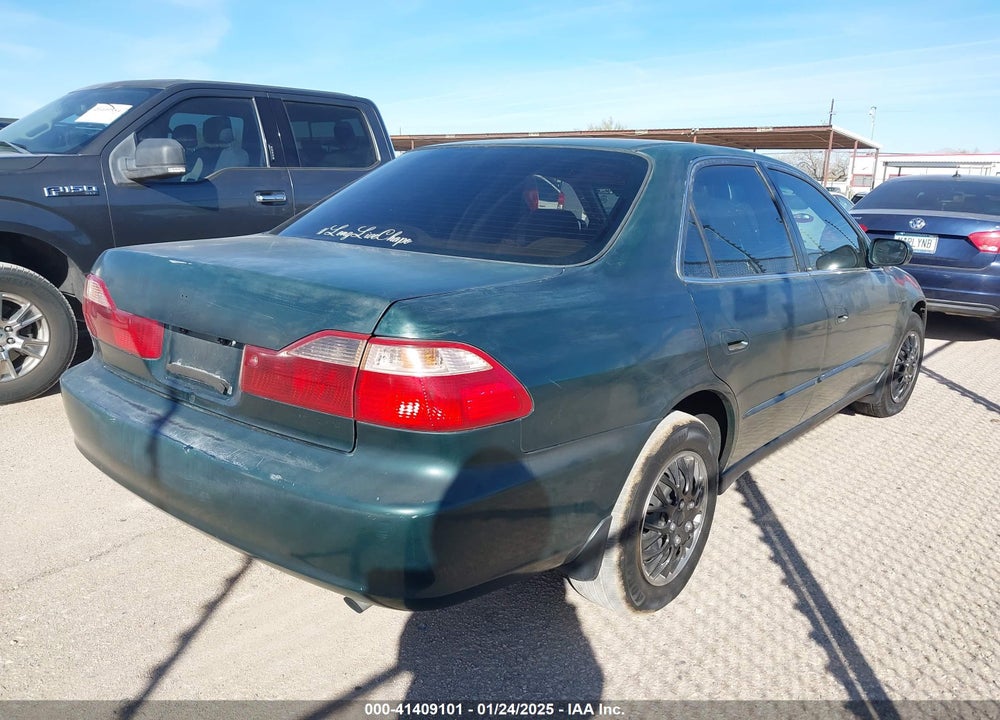1998 HONDA ACCORD LX V6 VIN: 1HGCG1646WA035364