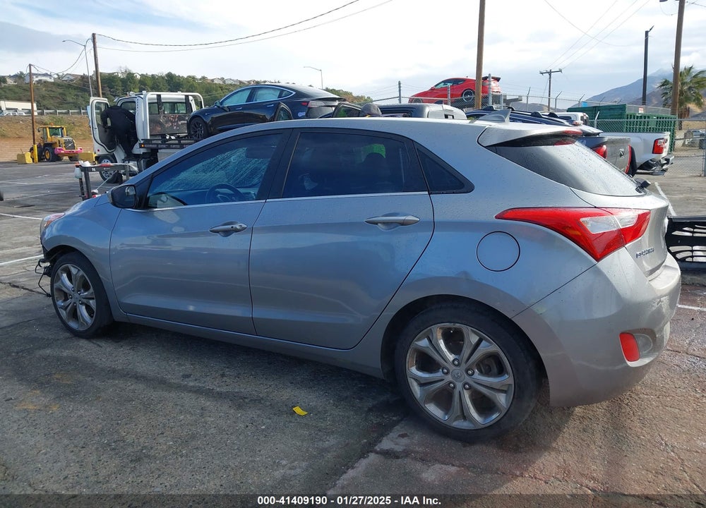 2013 HYUNDAI ELANTRA GT VIN: KMHD35LE4DU082886