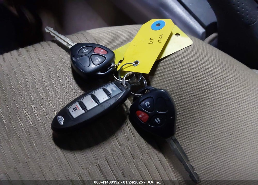 2010 TOYOTA RAV4 VIN: JTMBF4DV3AD036845