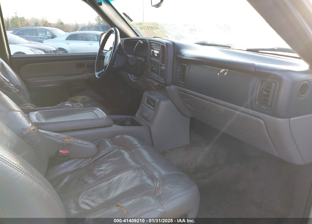2002 CHEVROLET SUBURBAN 1500 LT VIN: 3GNEC16Z92G241795
