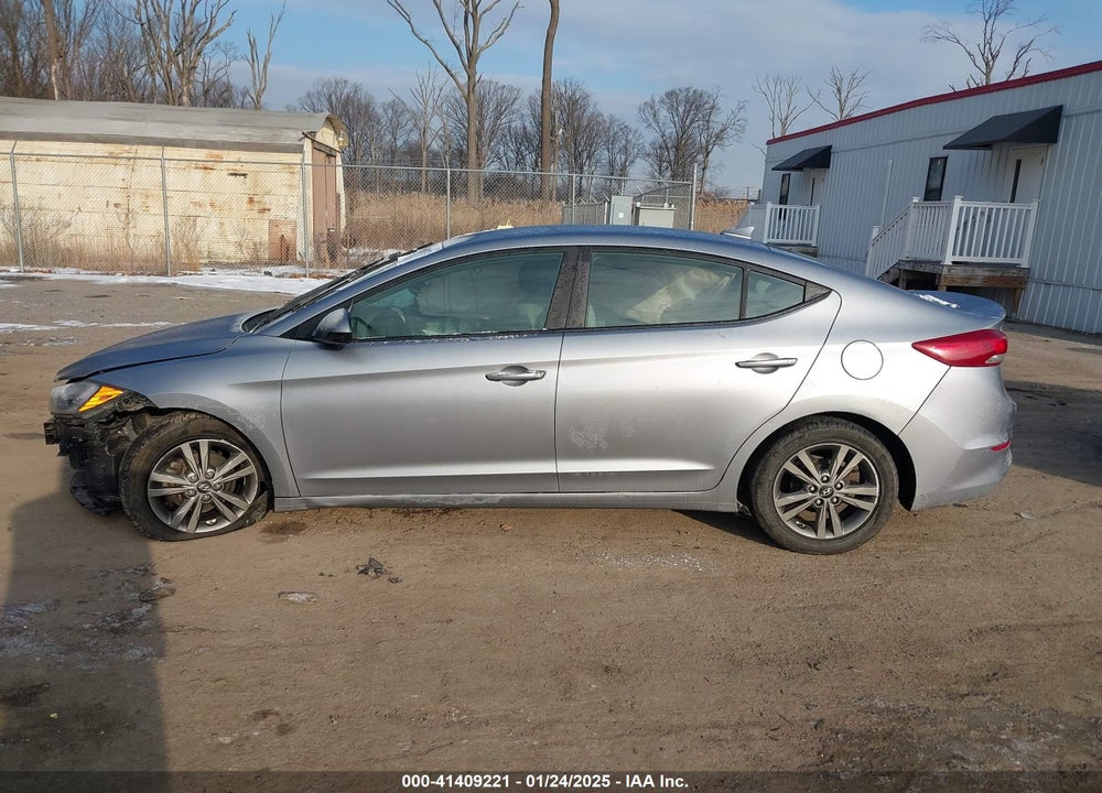 2017 HYUNDAI ELANTRA VIN: 5NPD84LF9HH103501