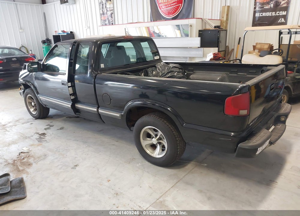 2000 CHEVROLET S-10 LS VIN: 1GCCS1943YK168119
