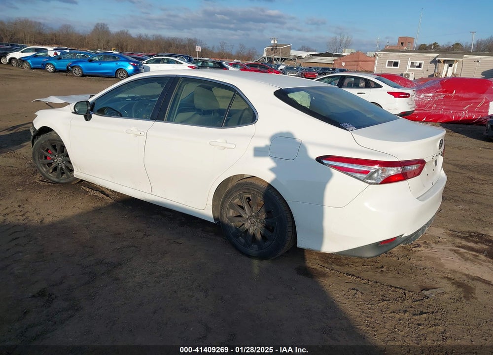 2018 TOYOTA CAMRY VIN: JTNB11HK3J3049903