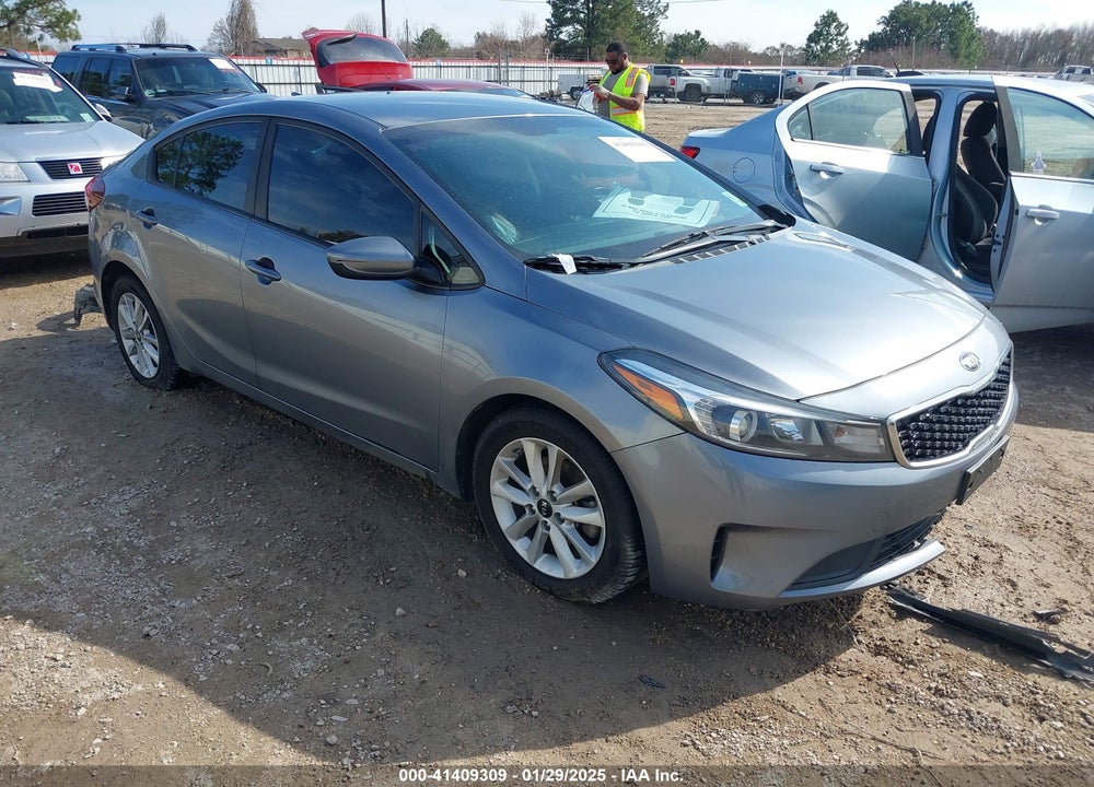 2017 KIA FORTE S VIN: 3KPFL4A79HE010789