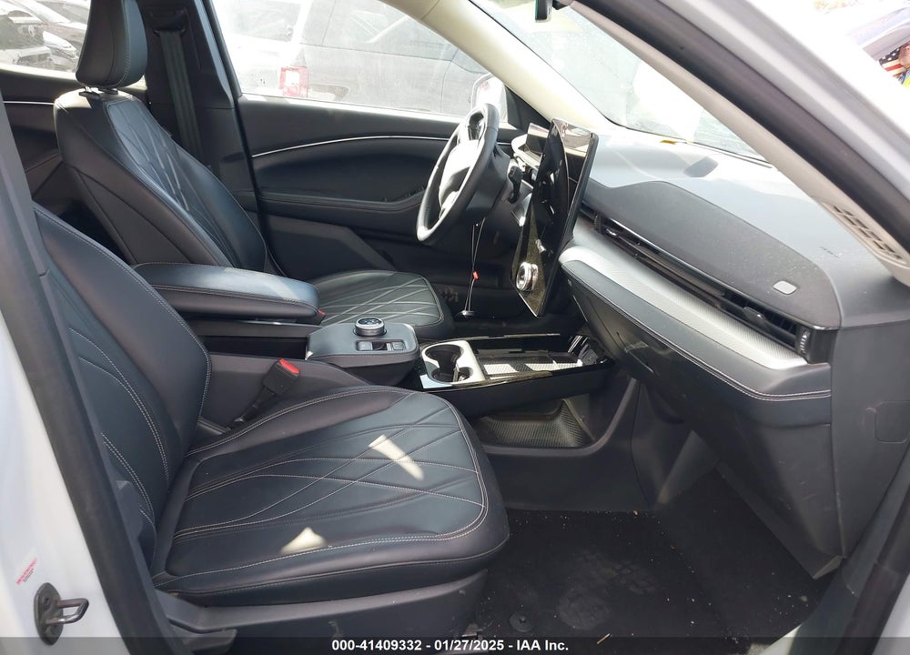 2022 FORD MUSTANG MACH-E SELECT VIN: 3FMTK1SS2NMA18639