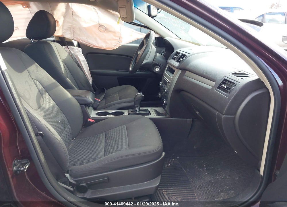 2011 FORD FUSION VIN: 3FAHP0HAXBR120215