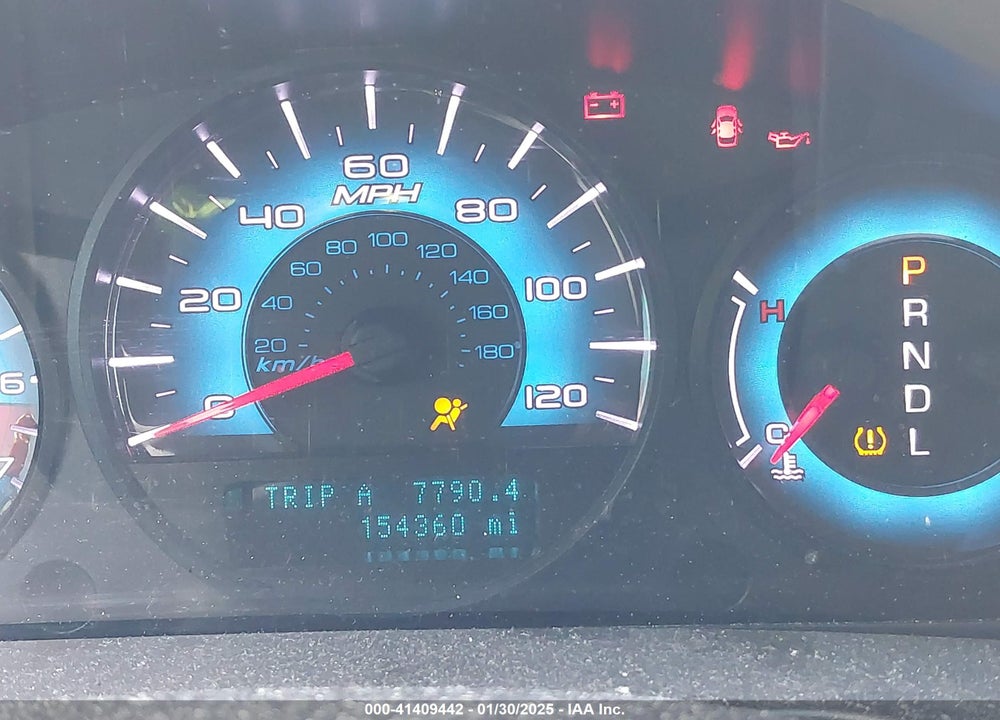2011 FORD FUSION VIN: 3FAHP0HAXBR120215