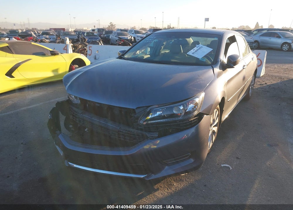 2013 HONDA ACCORD VIN: 1HGCR2F88DA032868