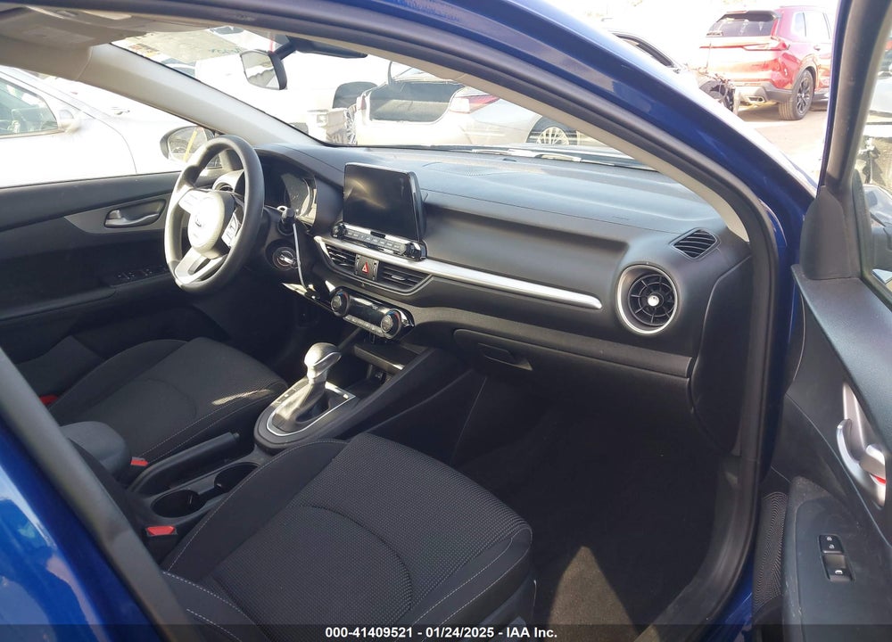 2019 KIA FORTE VIN: 3KPF24AD7KE065404