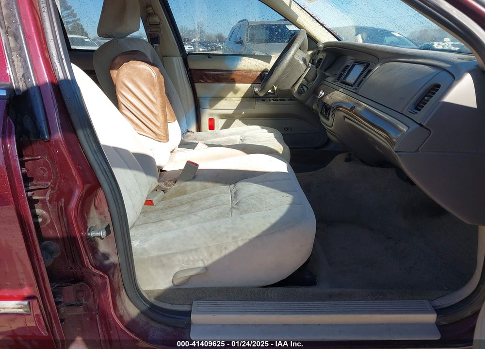 2008 MERCURY GRAND MARQUIS VIN: 2MEFM74V38X659196