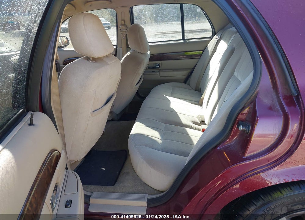2008 MERCURY GRAND MARQUIS VIN: 2MEFM74V38X659196