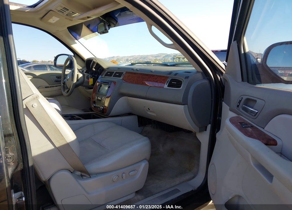 2007 CHEVROLET SUBURBAN 2500 LT VIN: 3GNGK26K47G206089