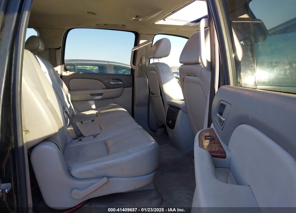 2007 CHEVROLET SUBURBAN 2500 LT VIN: 3GNGK26K47G206089