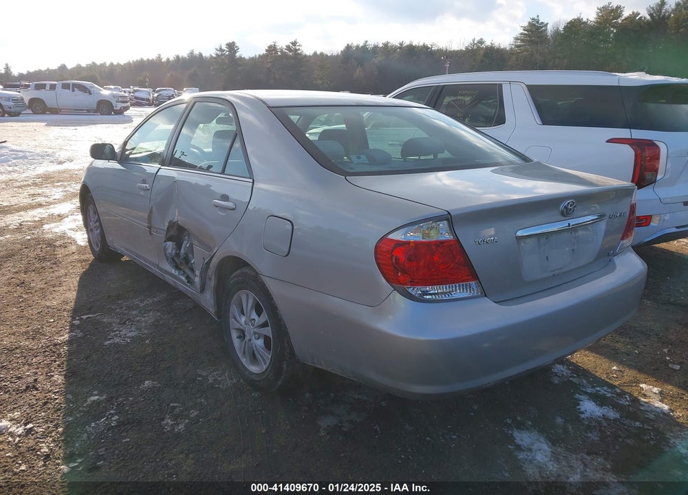 2005 TOYOTA CAMRY LE V6 VIN: 4T1BF32K45U110830
