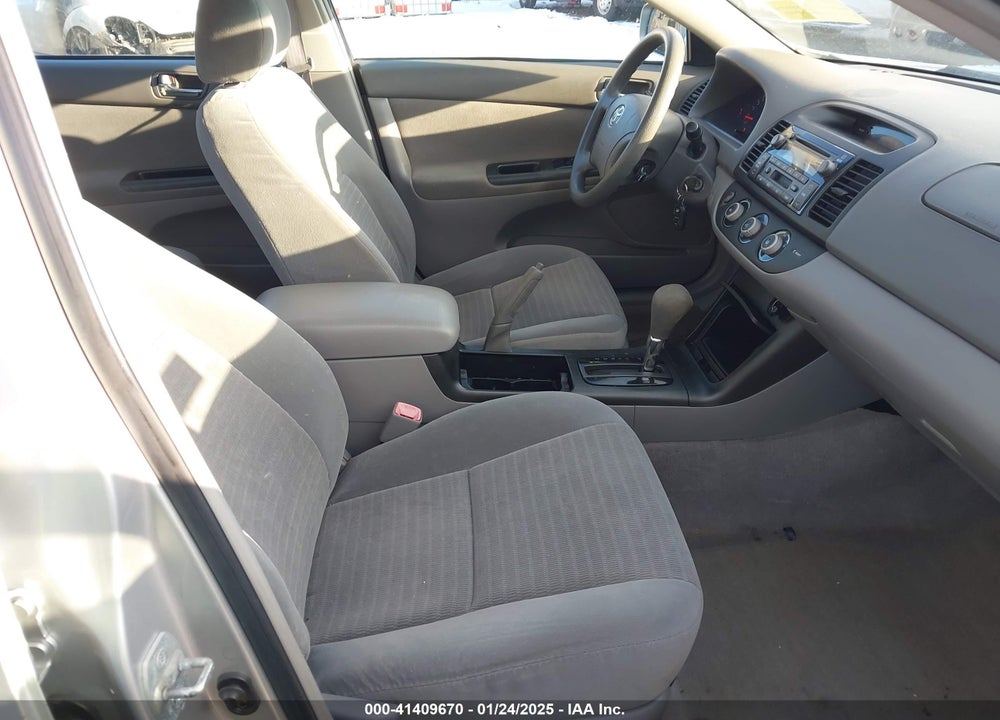 2005 TOYOTA CAMRY LE V6 VIN: 4T1BF32K45U110830