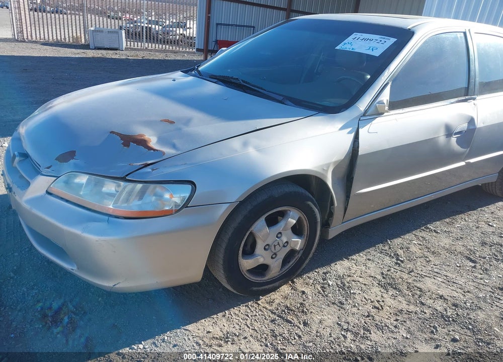 1999 HONDA ACCORD EX VIN: 1HGCG5656XA005668