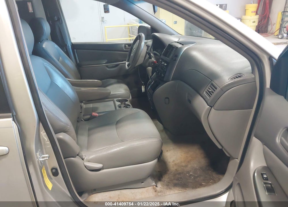 2007 TOYOTA SIENNA LE VIN: 5TDZK23C57S046322