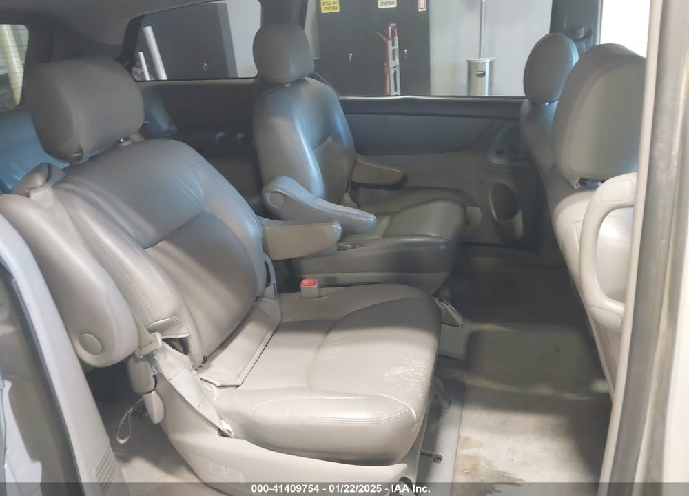 2007 TOYOTA SIENNA LE VIN: 5TDZK23C57S046322