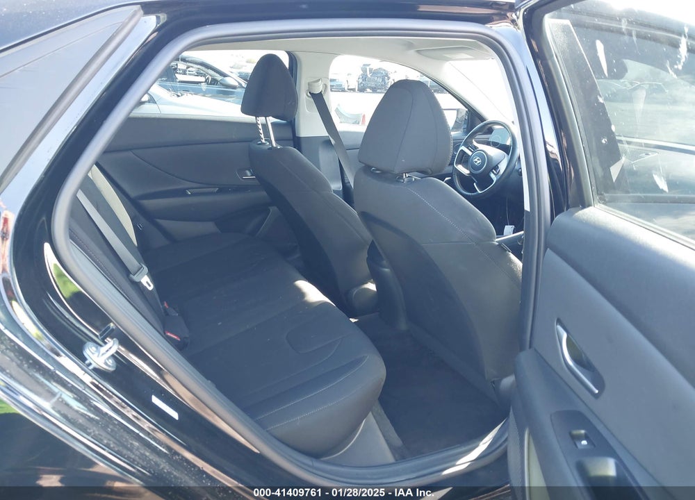 2023 HYUNDAI ELANTRA VIN: KMHLS4AG9PU624243