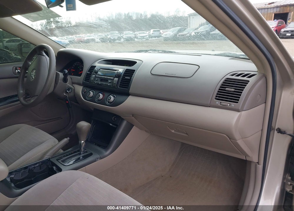 2005 TOYOTA CAMRY VIN: 4T1BE30K55U591368