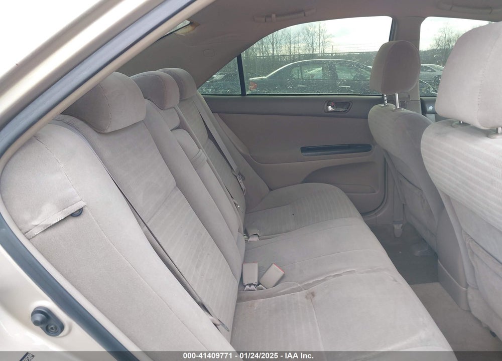2005 TOYOTA CAMRY VIN: 4T1BE30K55U591368