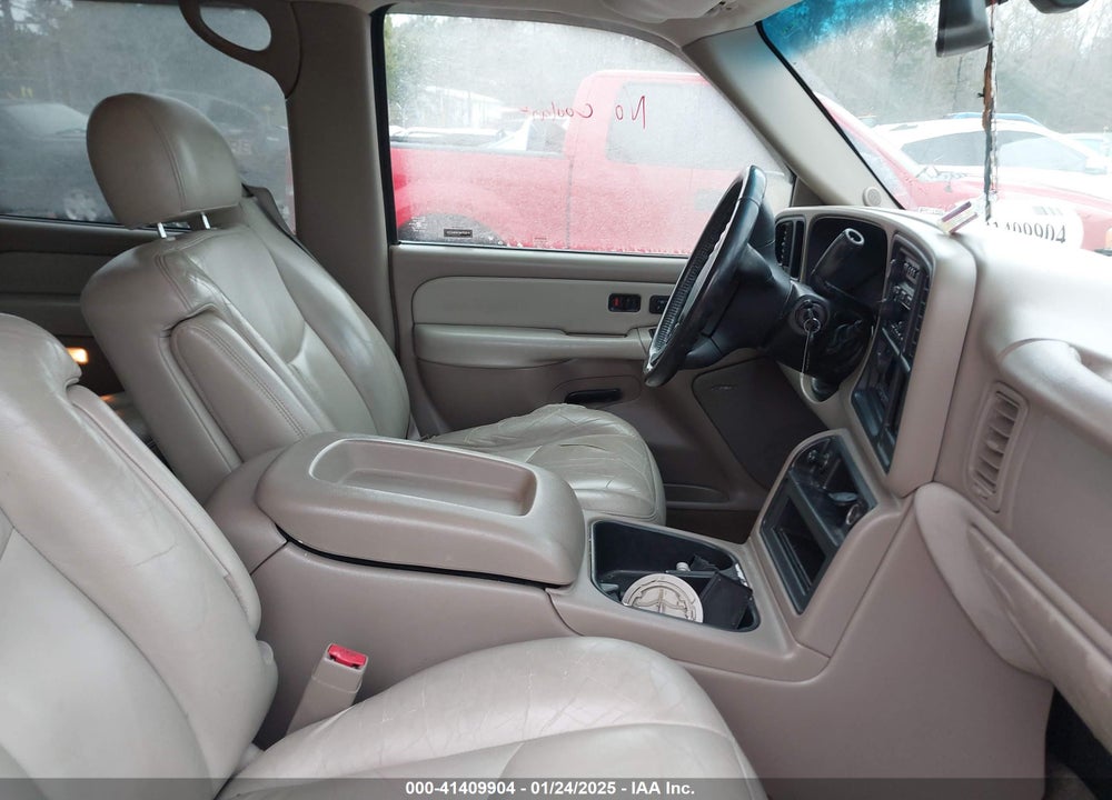 2003 CHEVROLET TAHOE LT VIN: 1GNEC13Z73R156119