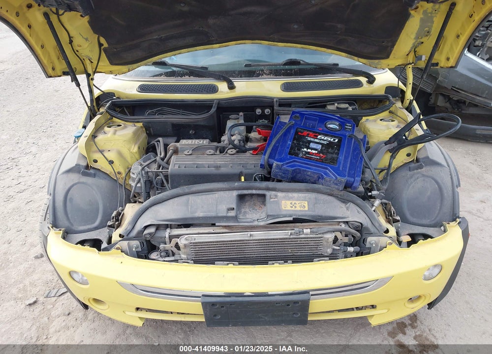 2005 MINI COOPER VIN: WMWRC33595TJ70142