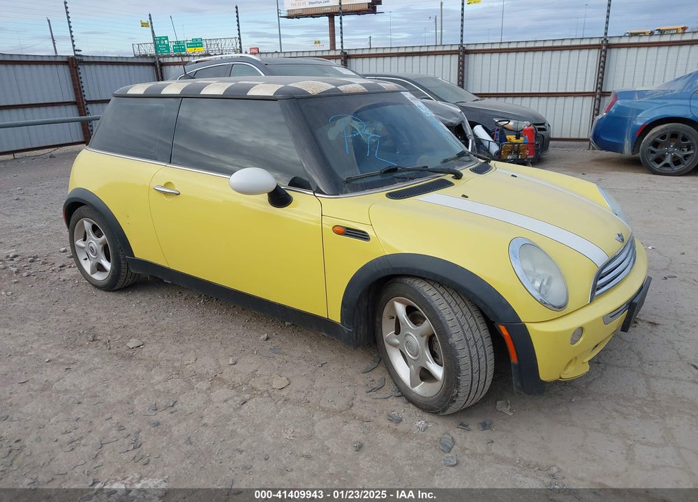 2005 MINI COOPER VIN: WMWRC33595TJ70142