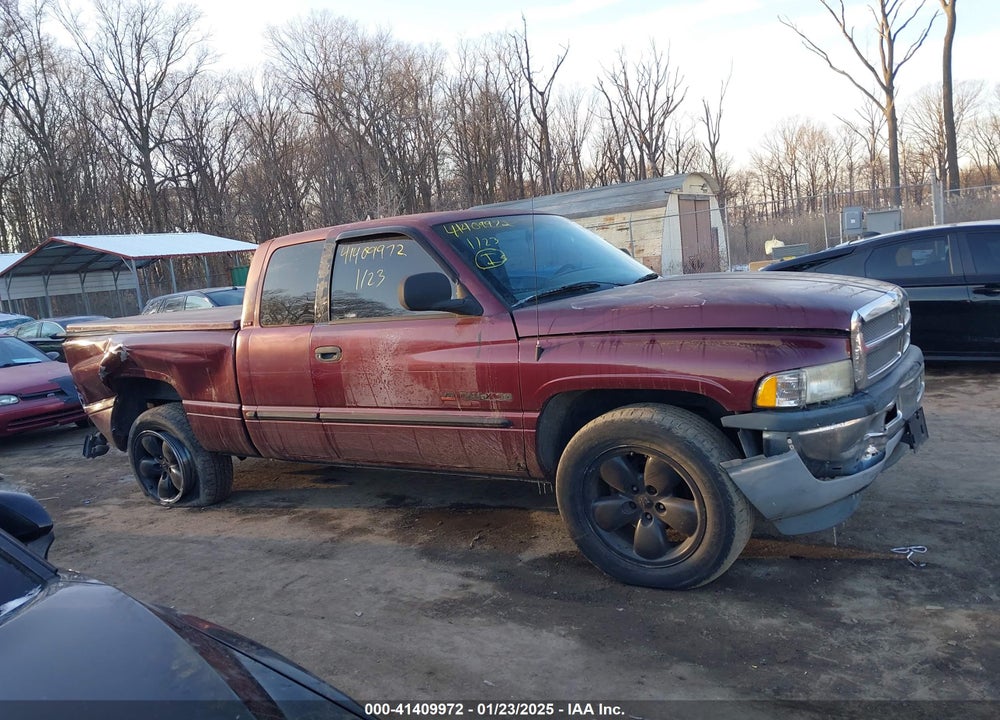2000 DODGE RAM 1500 ST VIN: 3B7HC13Y2YM202185